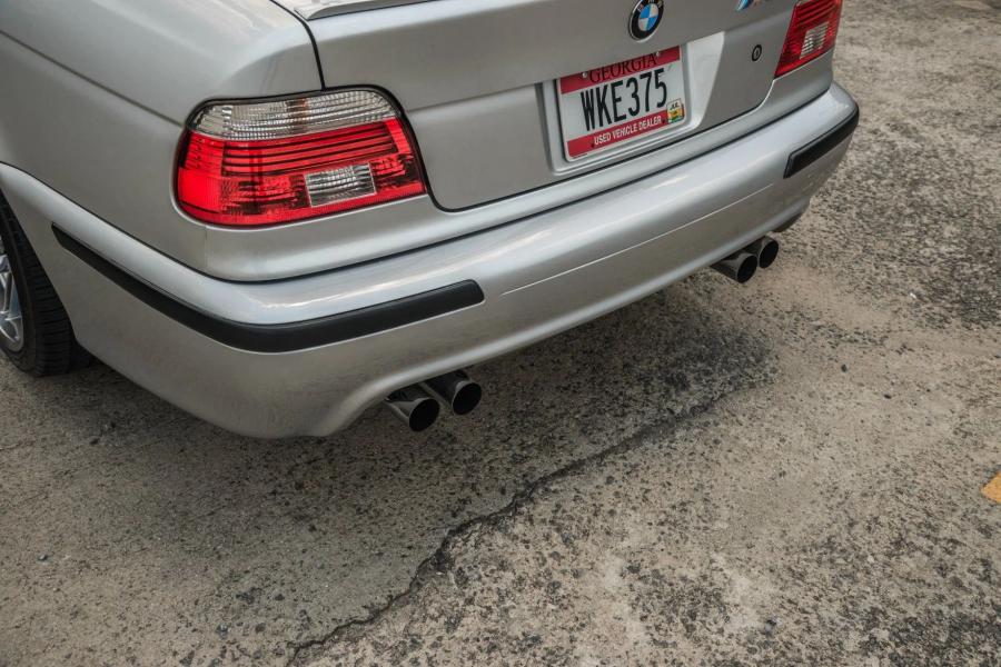 Детали экстерьера BMW M5 (E39) 2003 года  (фото 20 из 148)